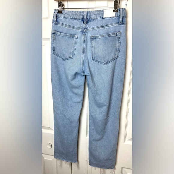 PAIGE Denim Noella Straight Raw Hem Jeans Doretta Destructed Wash Distressed - Picture 10 of 16